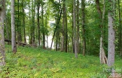 374 E Settings Boulevard NW, Valdese, NC 28690