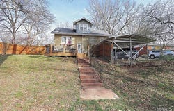 1425 PERRYVILLE, Cape Girardeau, MO 63701