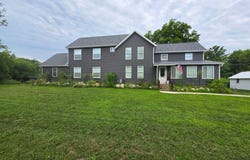 1464 M-40, Gobles, MI 49055