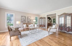 22 Pine Rd, Allendale Boro, NJ 07401-1344