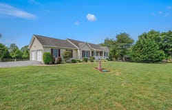 38 VEGGIE LANE, BUNKER HILL, WV 25413