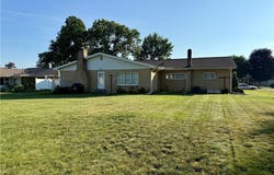 933 Prospect Street NW, New Philadelphia, OH 44663