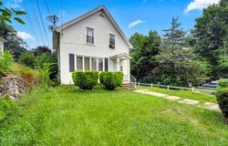 46 Old Sturbridge Rd, Southbridge, MA 01550