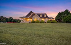 671 Old Embreeville Road, Jonesborough, TN 37659