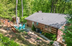 541 Trimont Mountain Trl, Franklin, NC 28734