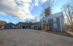 1707 East Main Street, Conway, NH 03813