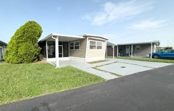 5217 Redwing St, Zephyrhills, FL 33541