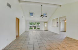 1704 Oakridge DR, Round Rock, TX 78681