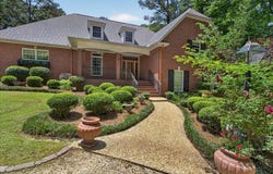 10 Heritage Trail, Laurel, MS 39440