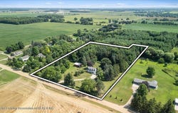9290 Maple Road, Lyons, MI 48851