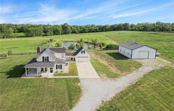 733 SE 208th Street, Holt, MO 64048