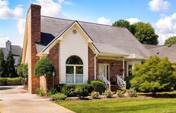 17 Northline Place, Greensboro, NC 27410