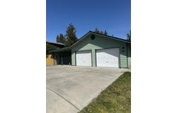 698 SW Lorraine Drive, Madras, OR 97741