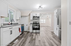 15 McLane Street, Clifton Park, NY 12148