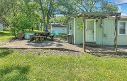 29822 McGinnis Road, Edwards, MO 65326