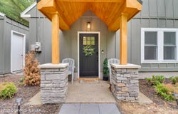 1563 Sullivan Trail, Tannersville, PA 18372
