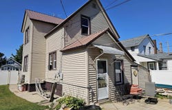 509 S 10th Street, Escanaba, MI 49829
