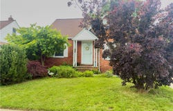 220 E 327th Street, Willowick, OH 44095