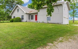 898 Short State Hwy Y, Marshfield, MO 65706