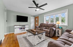 210 Connie Dr, Ross Twp, PA 15214