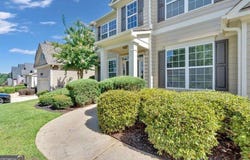 104 Lakestone, Woodstock, GA 30188