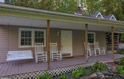 439 ROCKY RIDGE Road, SPRING GROVE, PA 17362
