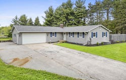 180 WESTFIELD Drive, HOBART, WI 54155