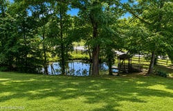 206 E Brushy Valley Drive, Powell, TN 37849