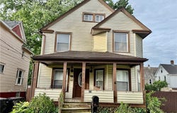 828 Broad Street, Elyria, OH 44035