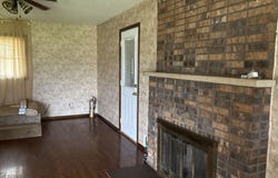 1308 East State St, Charleston, MO 63834