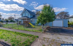 991 SE Lyle St, Dallas, OR 97338