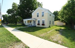 514 N Kalamazoo Street, Paw Paw, MI 49079