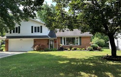 2034 Aldersgate Drive, Lyndhurst, OH 44124