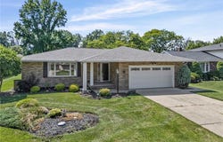 6210 Carlyle Drive, Seven Hills, OH 44131
