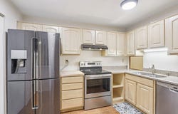 4215 N 100th St, Milwaukee, WI 53222