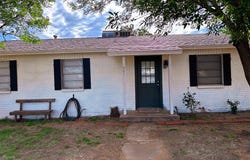 501 S Lightfoot St, Loraine, TX 79532