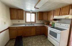 714 4th St NE, Rolla, ND 58367
