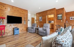 3 Grandview Avenue, Harveys Lake, PA 18618