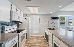 2292 N Fulton Beach Rd, ROCKPORT, TX 78382