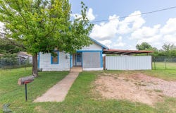 711 & 713 S Neches Street, Coleman, TX 76834