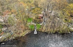 204 Forest Drive, Hawley, PA 18428