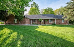25 FLINT RIDGE RD, MONTICELLO, KY 42633