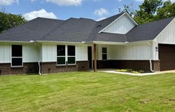 507 S 4th Street, Grandview, TX 76050