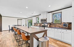 296 Pineland Dr, Frisco City, AL 36445