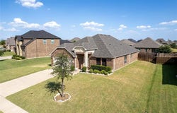 404 Martingale Drive, Oak Point, TX 75068