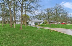 244 Cayuga Trail, Lake Kiowa, TX 76240