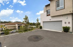 1050 Kendale Way, Vista, CA 92081