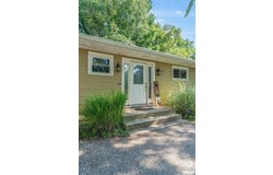 113 31ST Avenue, Moline, IL 61265