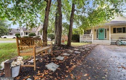 328 4TH, COLONIAL BEACH, VA 22443