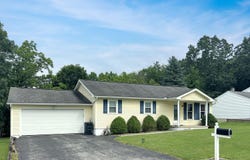 1647 Saint Francis Lane, Altoona, PA 16602